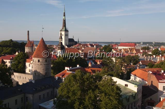 estonie 04.JPG - Estonie, comté de Harju, Tallinn, vue générale de la vieille ville depuis Toompea